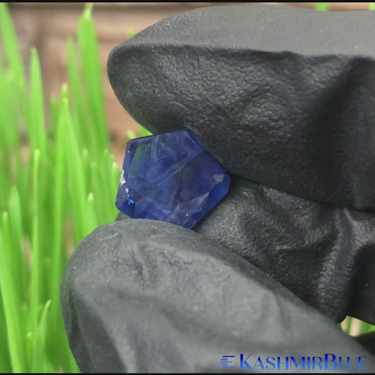 6ct Royal Blue Enhance Kashmir Sapphire