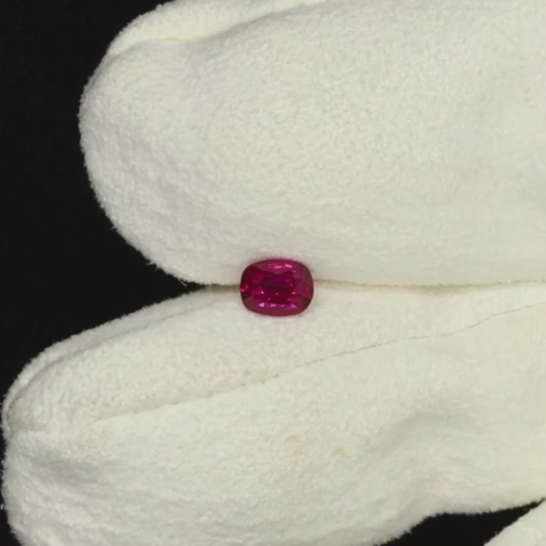 0.9ct Vivid Red Ruby Certified