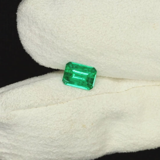 1ct Gem Colombian No Oil Emerald
