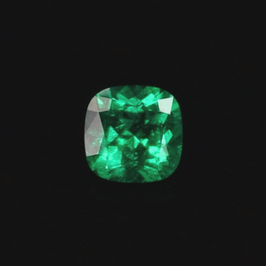 1.75ct Colombian Emerald Vivid Green