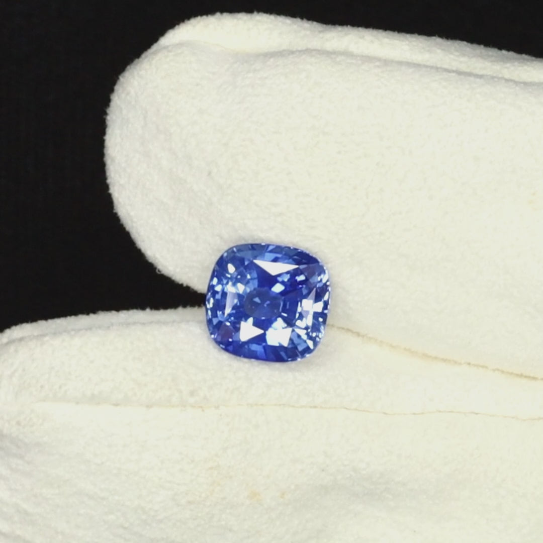 5ct Certified Cornflower Blue Sapphire