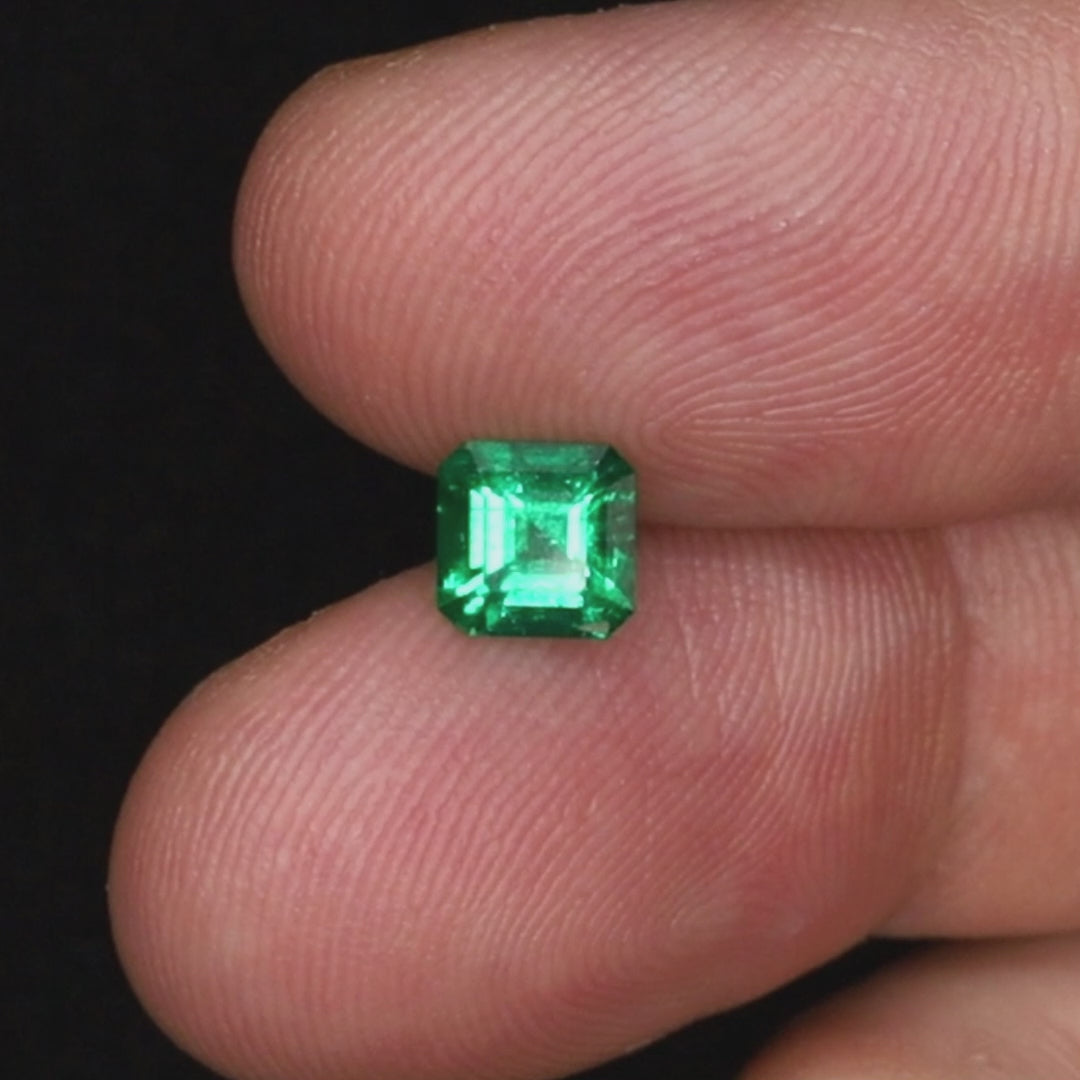 0.7ct No Oil Muzo Green Colombian Emerald