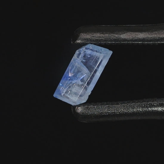 1.6ct Natural Twin Kashmir