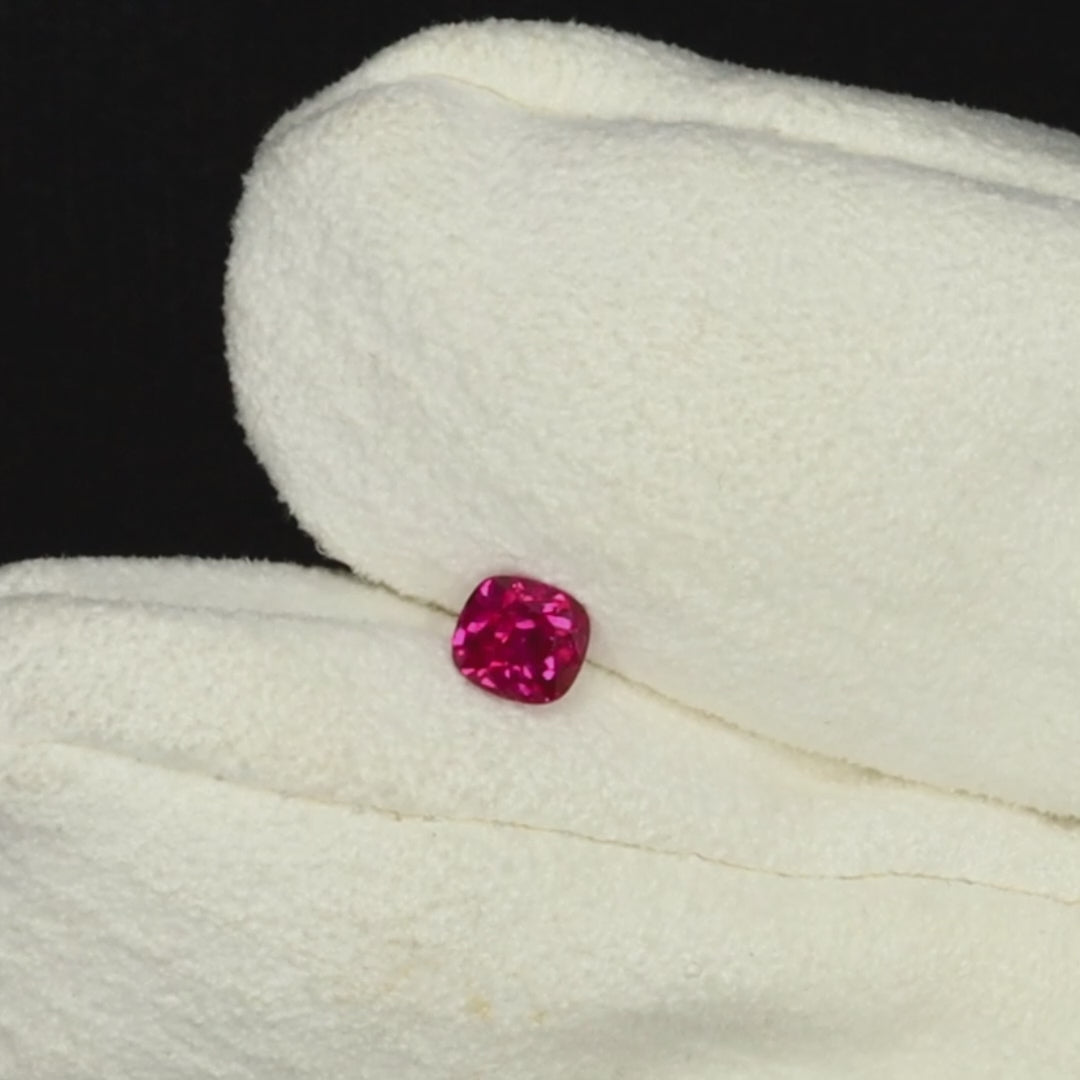 Gem Classic Pigeons Blood Ruby